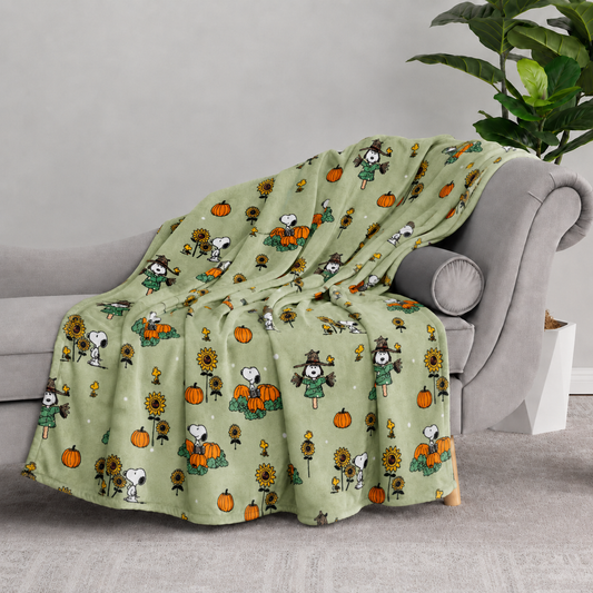 Peanuts Harvest Plush Throw
