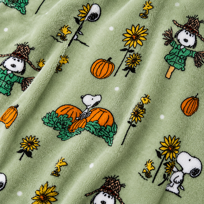 Peanuts Harvest Plush Throw