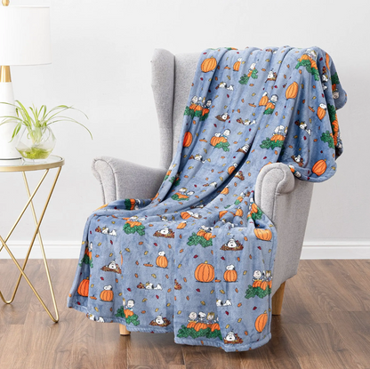 Peanuts Harvest Plush Throw