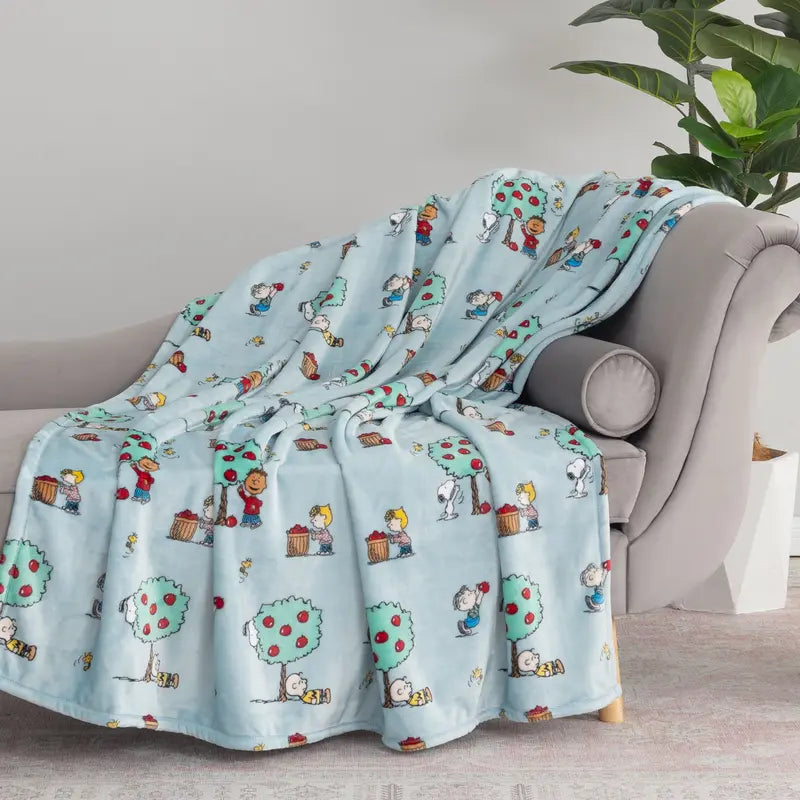 Peanuts Harvest Plush Throw